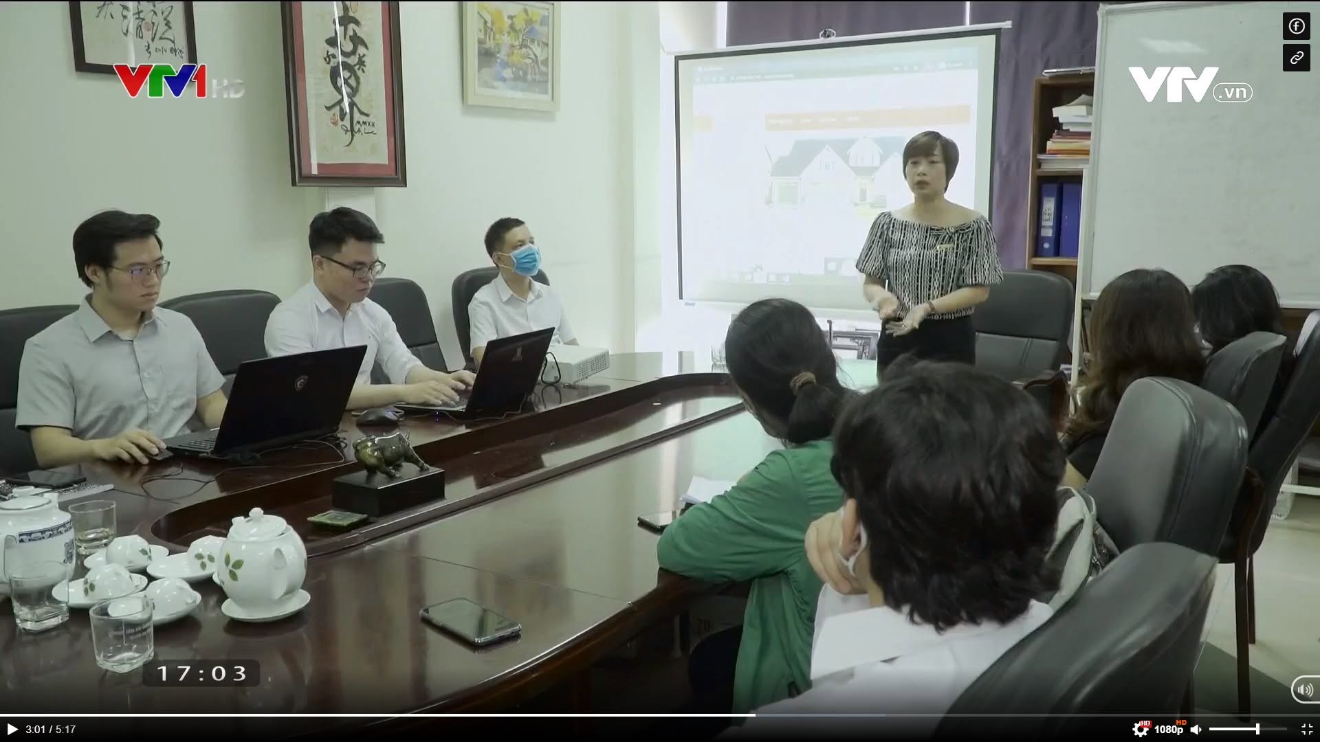 Lac Vietオンライン競売基盤の紹介を記録したVTV1の提供映像資料。